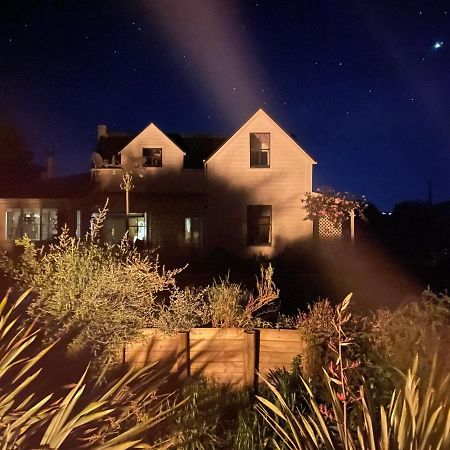 Ashley Villa Bnb Takaka Exterior photo