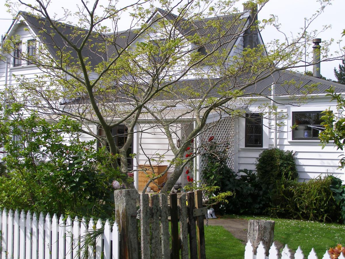 Ashley Villa Bnb Takaka Exterior photo